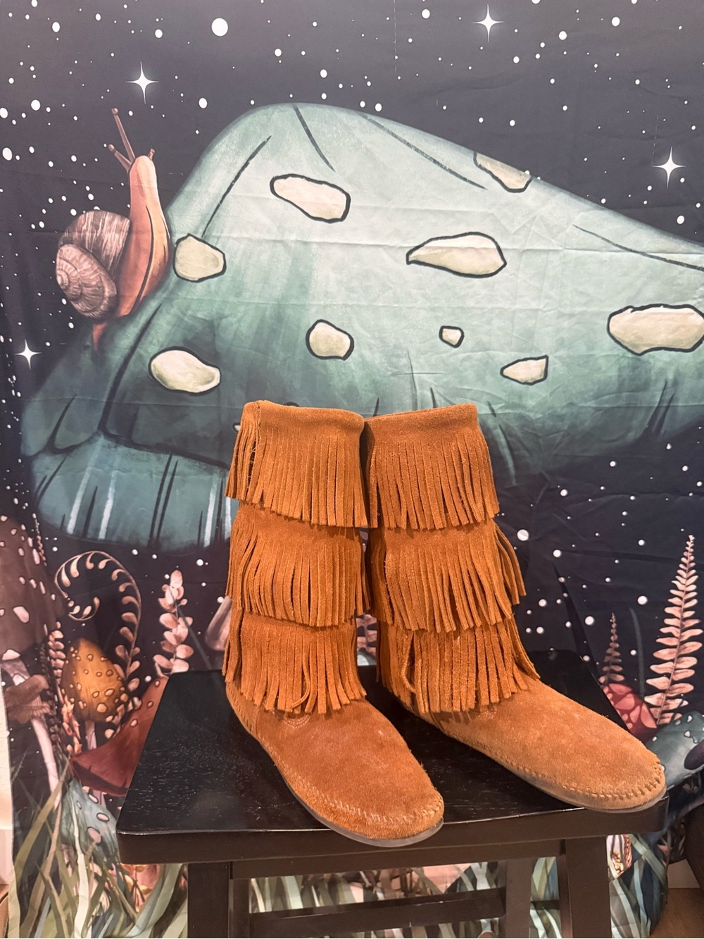 Minnetonka Suede 3-layer fringe boot in Brown